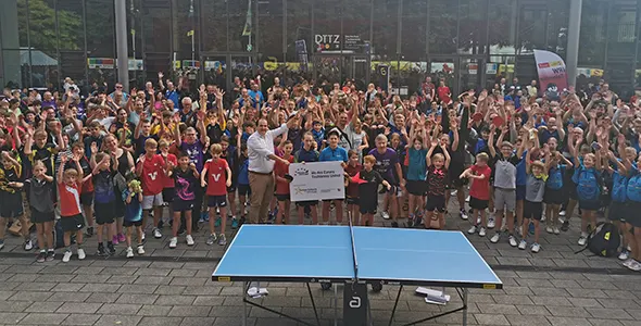 Bild: 950 Kinder aus 17 Ländern waren bei den andro Kids Open am Start (©Borussia Düsseldorf)