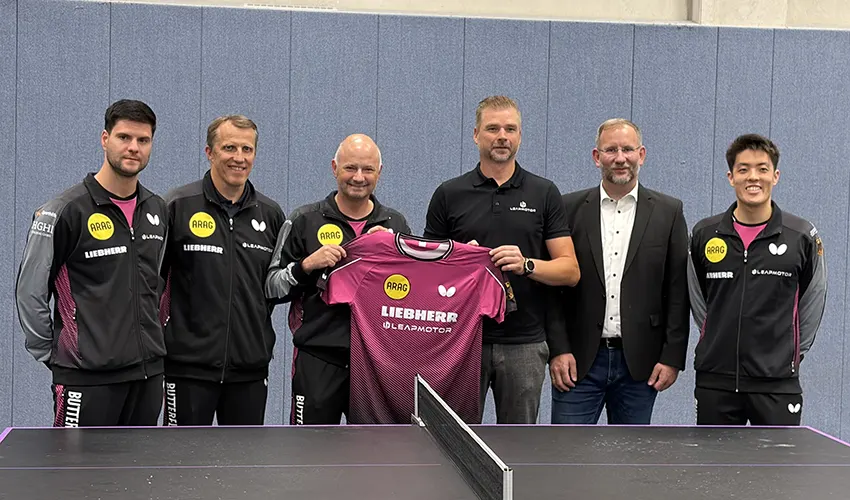 Die chinesische E-Auto-Marke Leapmotor ist Sponsor der neuen Nationalausrüstung. (©myTT)